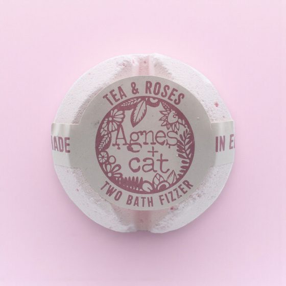 Agnes + Cat Badebombe – Tea And Roses - Billede 2