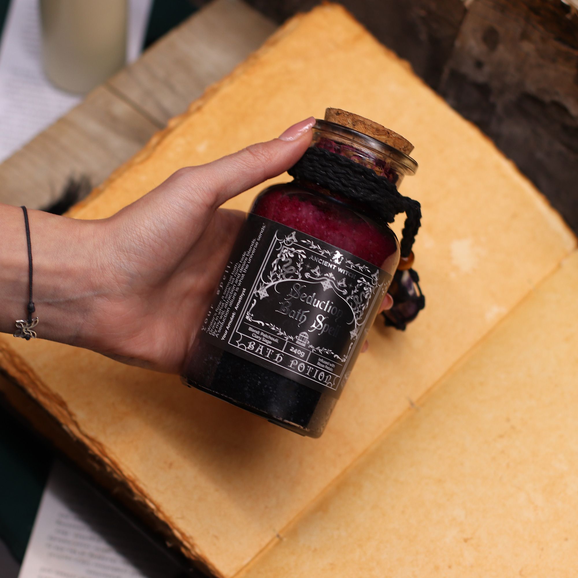Ancient Witch Badepotion Med Amethyst-Amulet – Seduction
