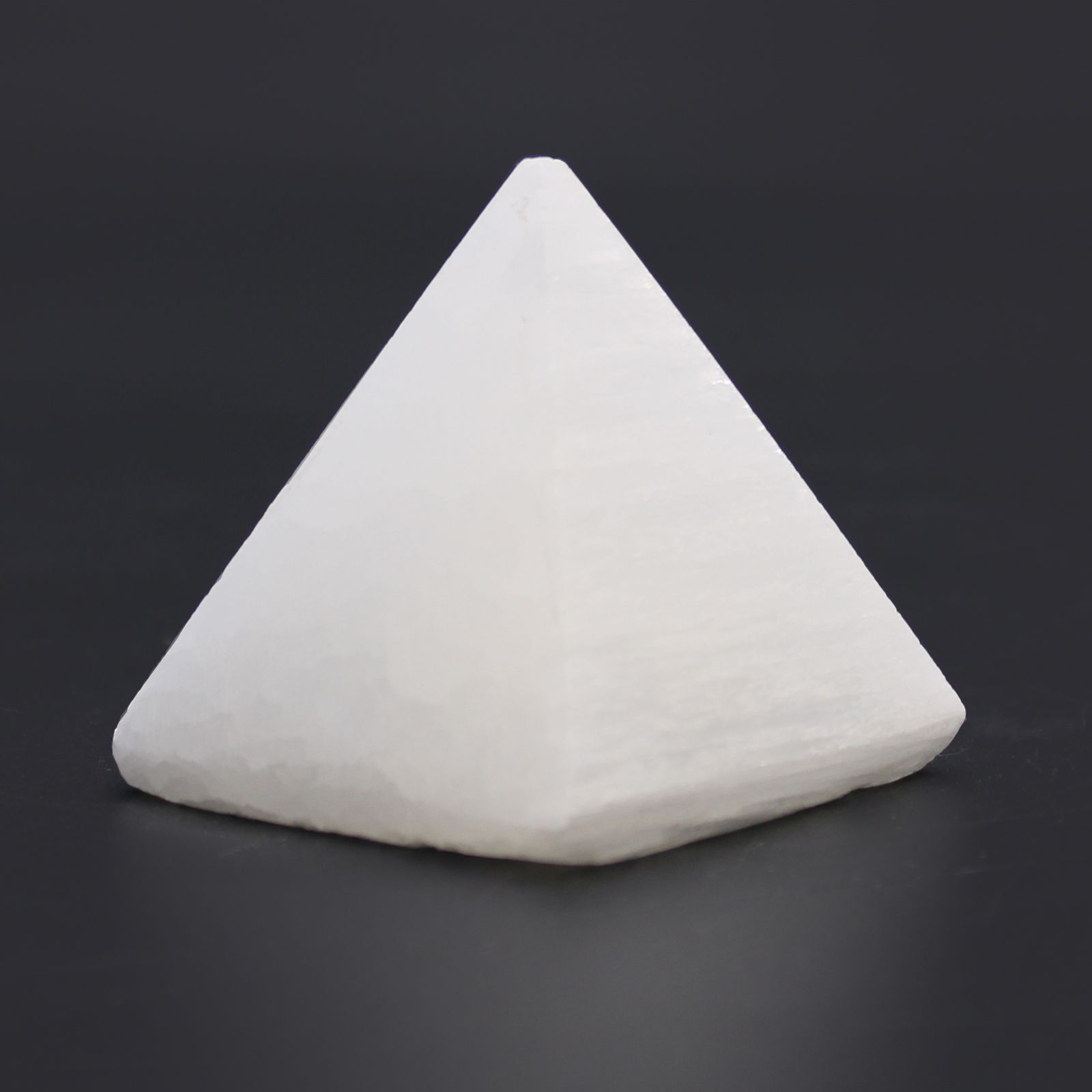 Selenitpyramide – 5 cm