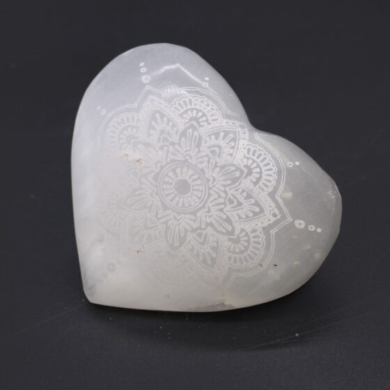 Selenithjerte – 7–8 cm (mandala-gravering) - Billede 3